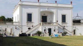  Villa Longo de Bellis  Бари